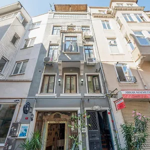 Taksim Antique Provincia di Istanbul
