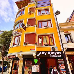 By Kinyas Provincia di Istanbul