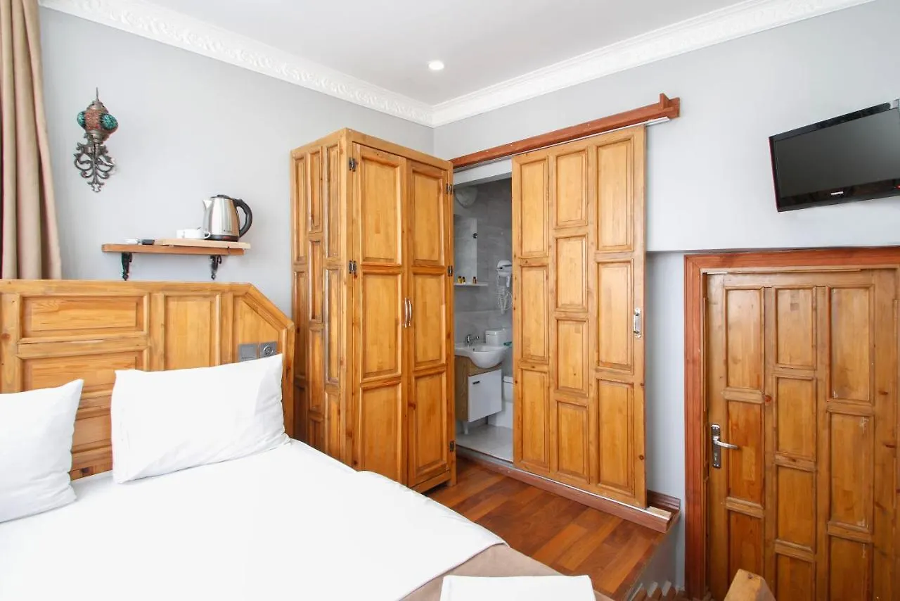 Boutique California Hotel Стамбул