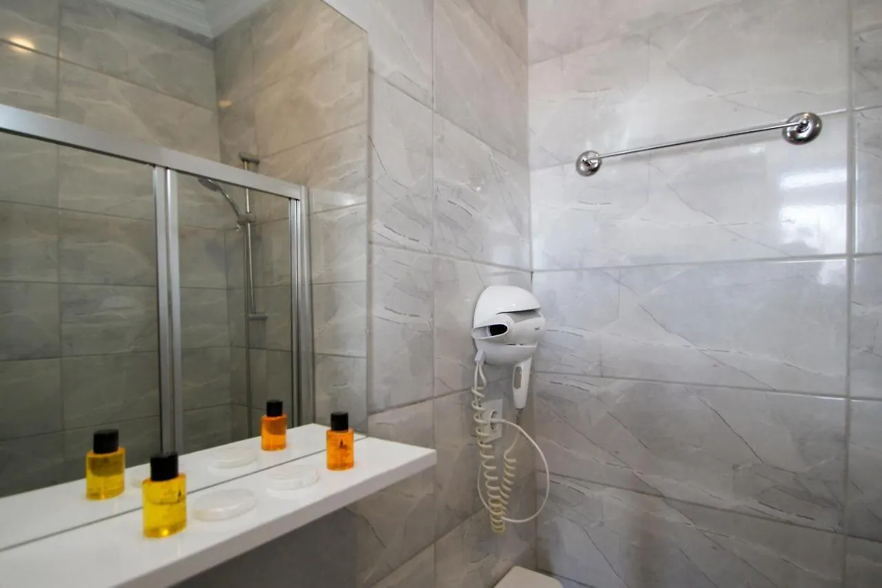 Boutique California Hotel Стамбул 2*,